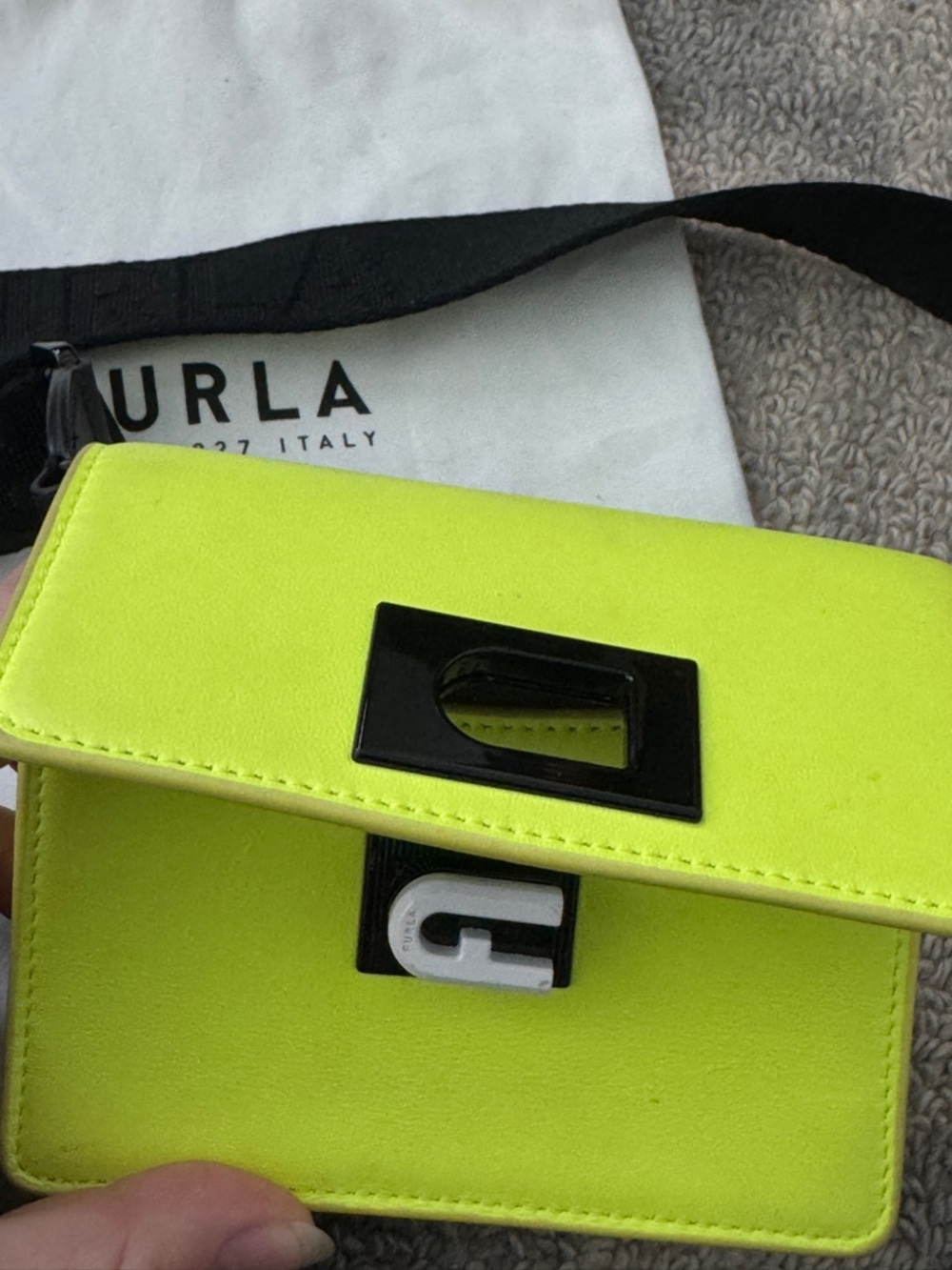 Furla Neon Yellow Crossbody - Picture 3 of 10